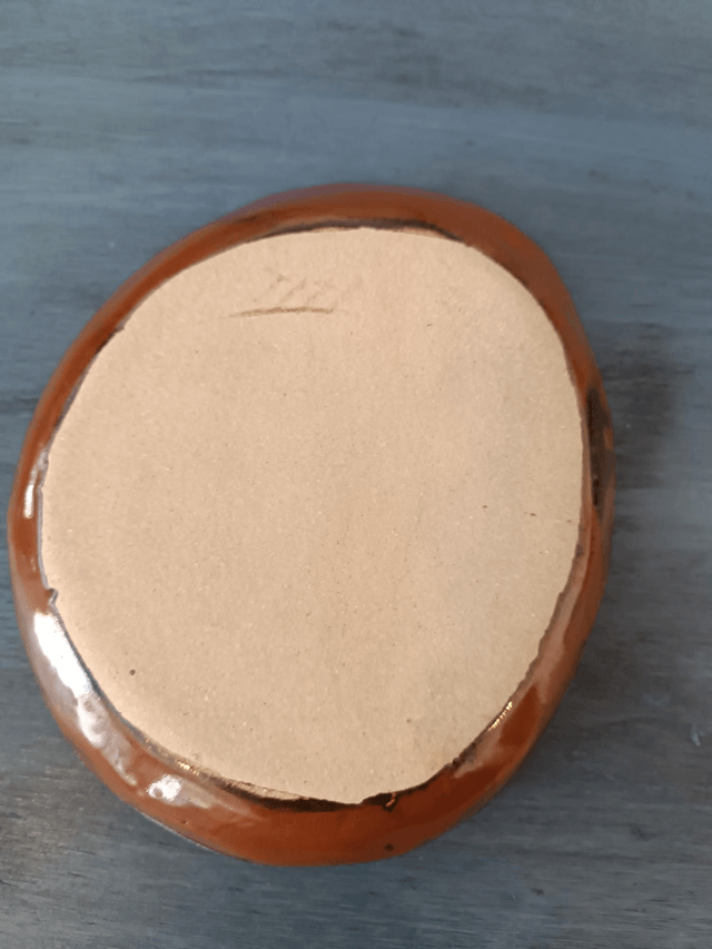 plat  oval plume kaki