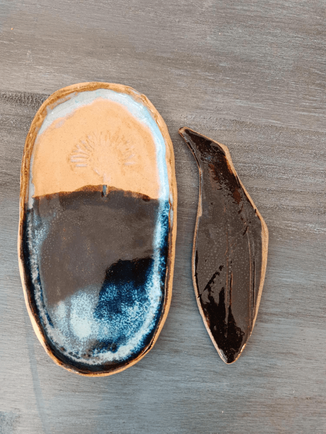 Ensemble Plat oval brun et poisson temmoku 