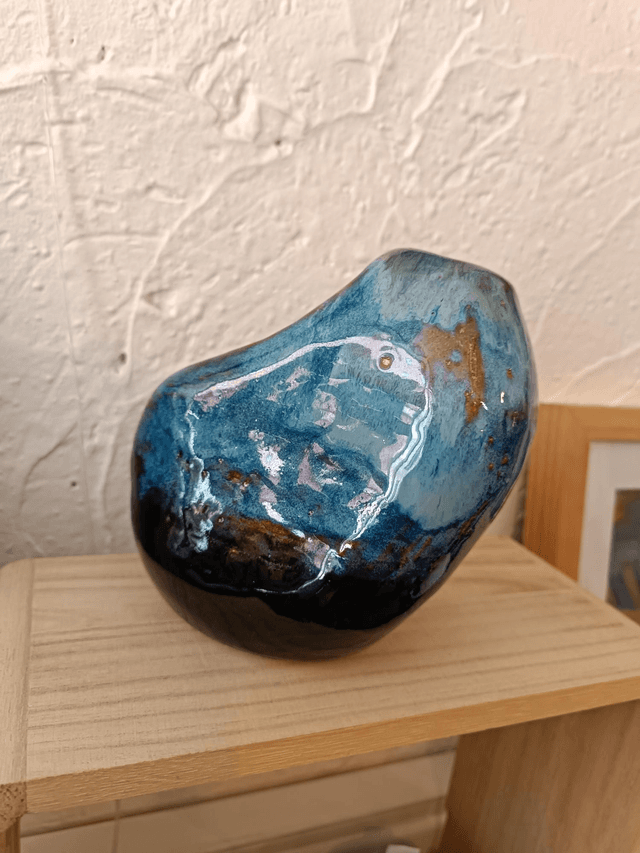 Vase céramique bleu effet paysage 